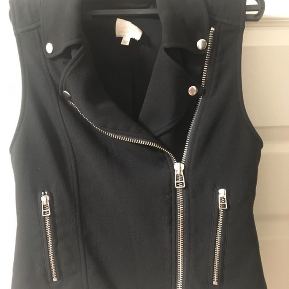 Aritzia Wilfred Beaumont Vest - size 2 - Picture 2 of 3